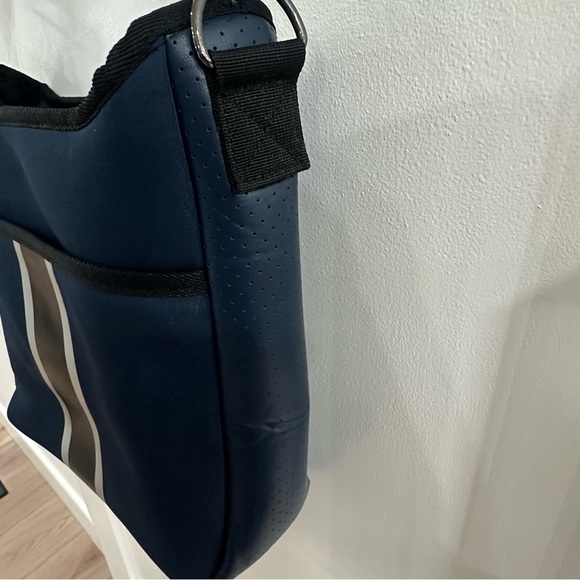 Haute Shore Blake Epic Navy Camo Neoprene Crossbody Bag Stripe - Picture 6 of 14